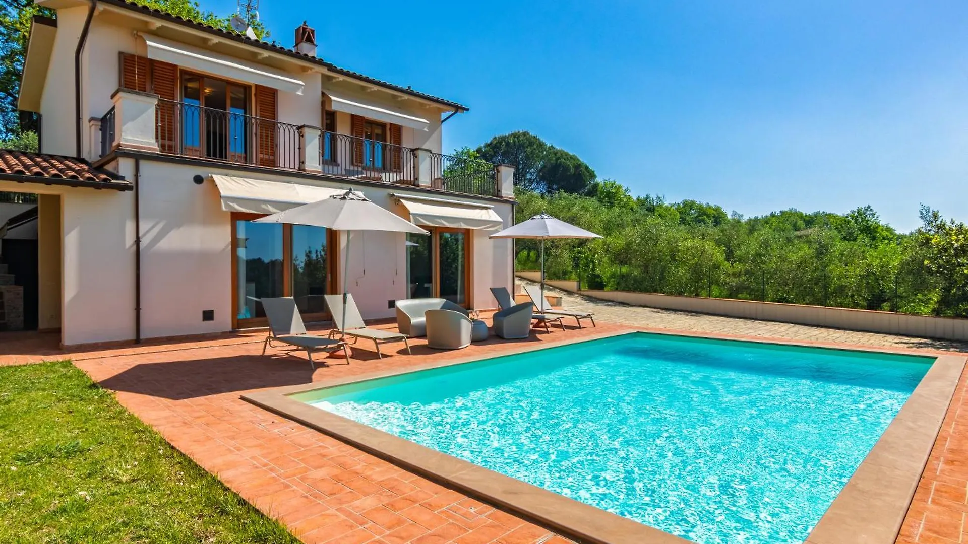 Villa Con Piscina Immersa Nel Verde - Montecarlo - Horizonte Selections Italien
