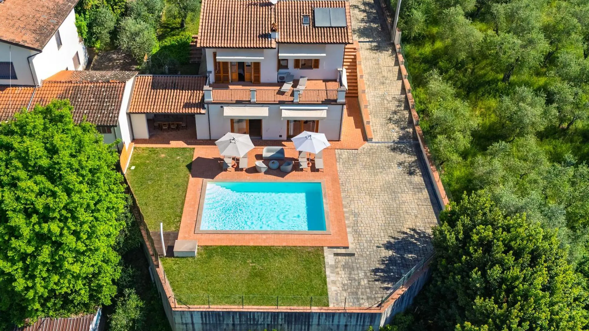 Villa Con Piscina Immersa Nel Verde - Montecarlo - Horizonte Selections 0*,  Italien